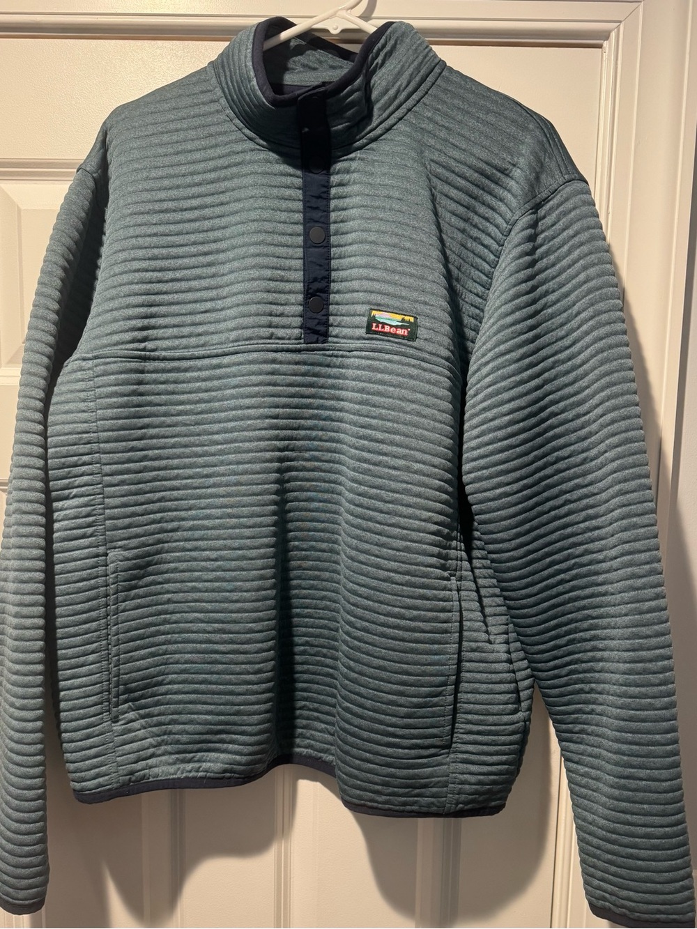 L.L. Bean Men's Airlight Knit Pullover Teal Ribbed with Navy Trim